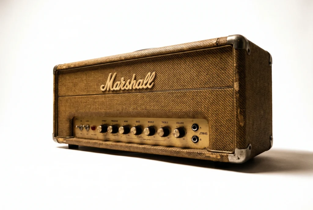 Imágenes Amazon 2026: requisitos y cambios que pueden suprimir tu listing 52 Amplificador Marshall vintage en primer plano sobre fondo blanco puro, ejemplo de imagen de producto conforme con los requisitos de Amazon 2026